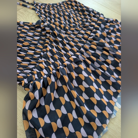 Anthropologie mesh v-neck ruffled tank top Size M - Picture 2 of 6